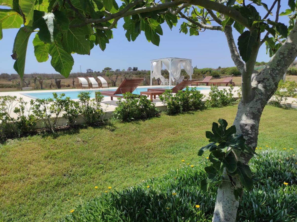 Masseria Vignenove Уджано-ла-Кьеза Экстерьер фото