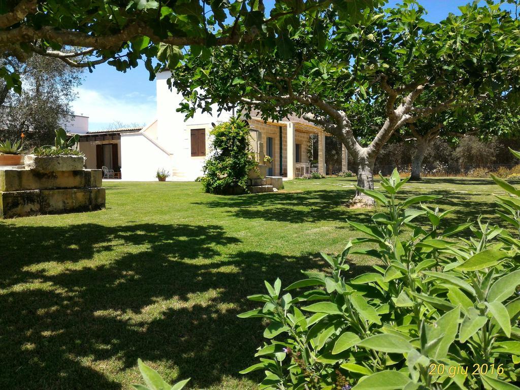 Masseria Vignenove Уджано-ла-Кьеза Экстерьер фото